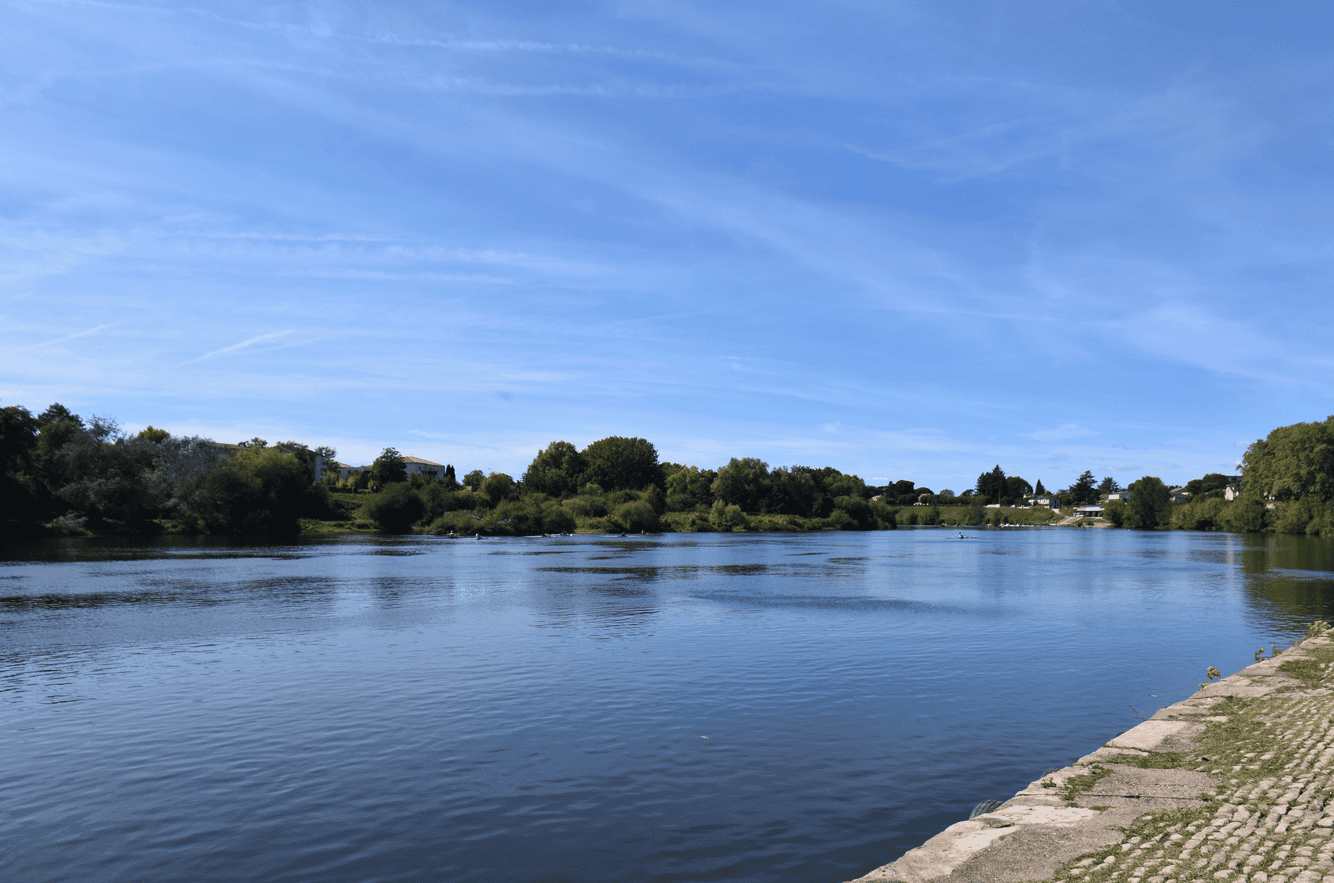 Rives de la Dordogne à Bergerac en Périgord Pourpre
